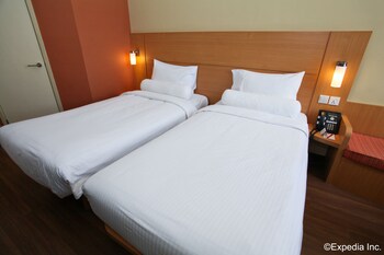 Ibis Singapore Novena Sg Clean Singapore 117 Room Prices Reviews Travelocity Ibis Singapore Novena Sg Clean Singapore 117 Room Prices Reviews Travelocity