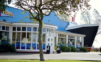 pontins pakefield dog friendly