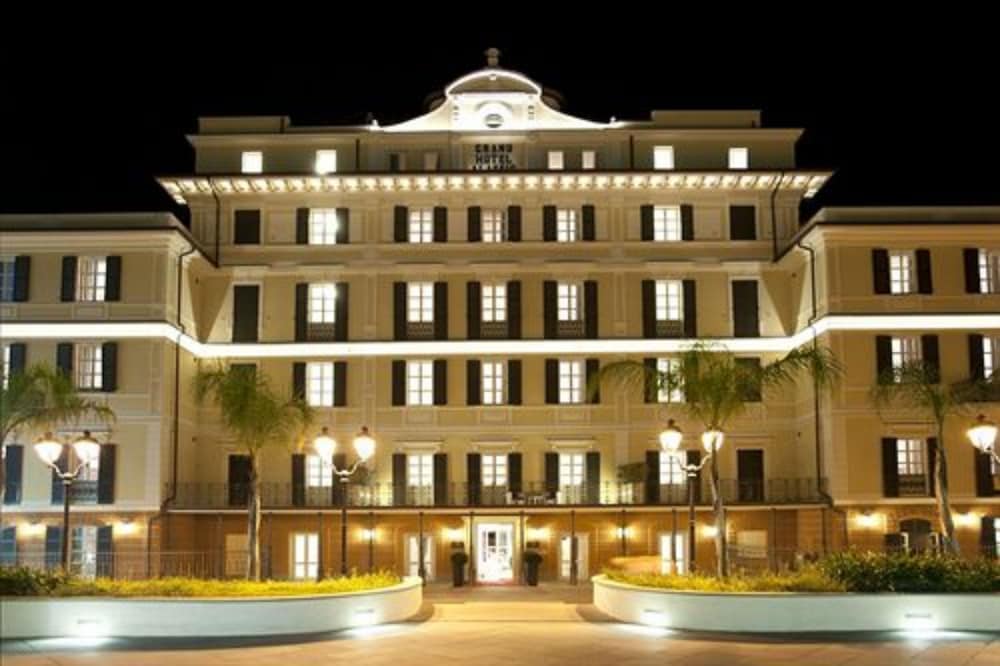 Grand Hotel Alassio Resort Spa In Alassio Expedia