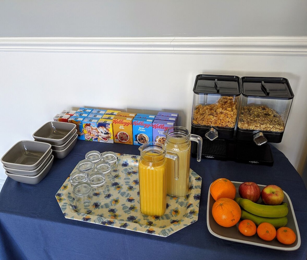 Falcon Crest Guest House