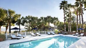 Outdoor pool, pool umbrellas, sun loungers