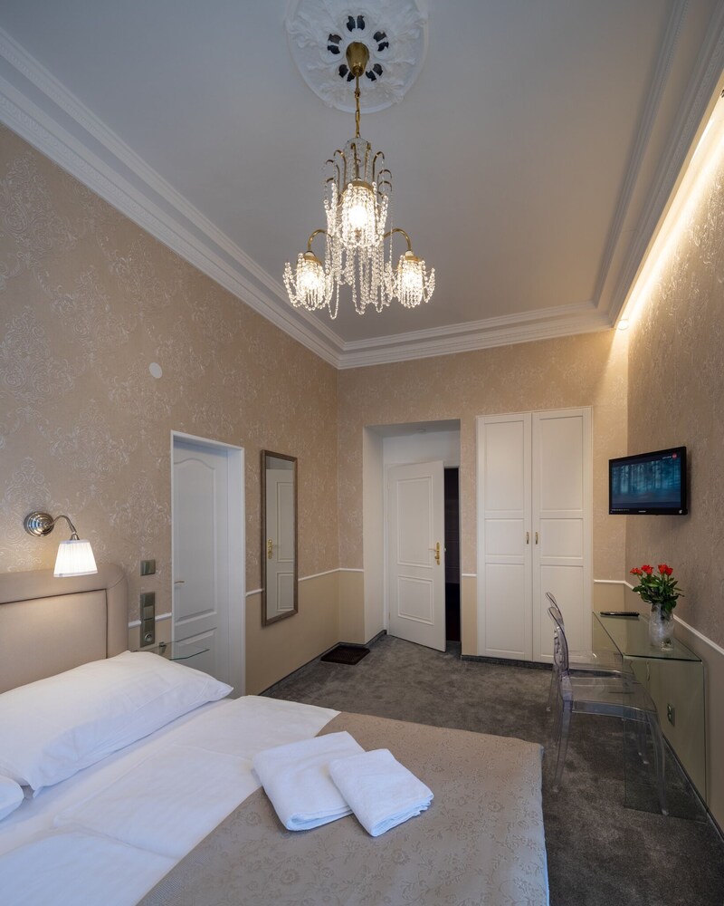 Photo - Villa Basileia Riverside