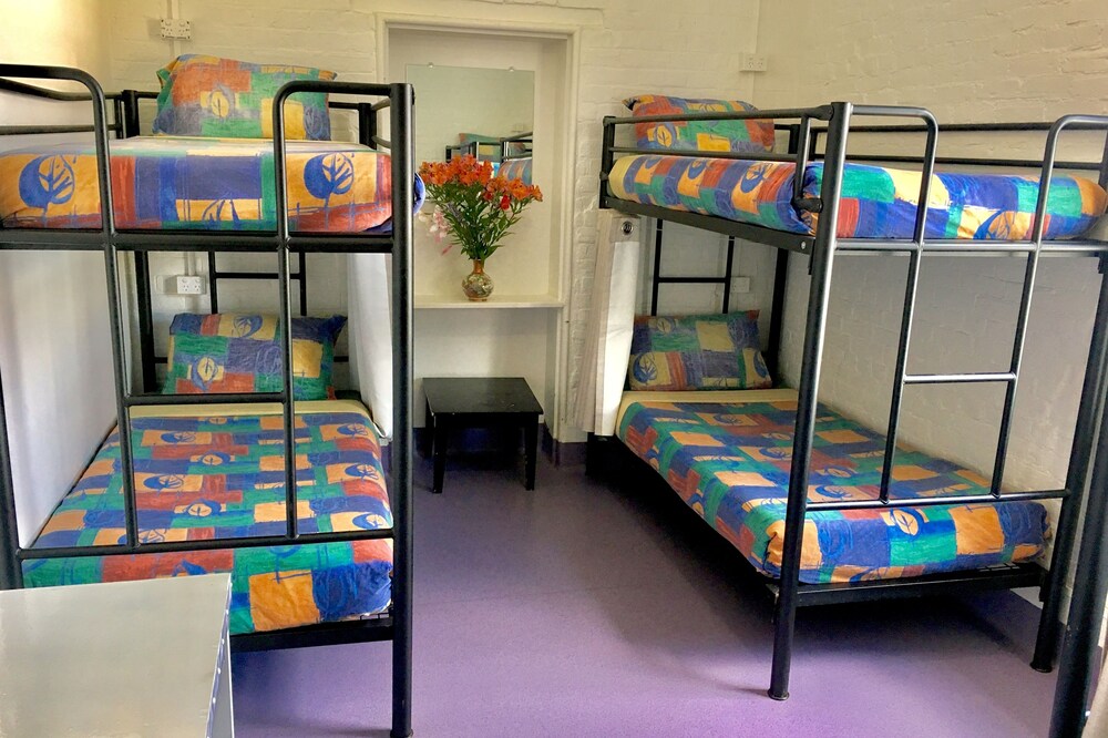 Hobart's Accommodation & Hostel
