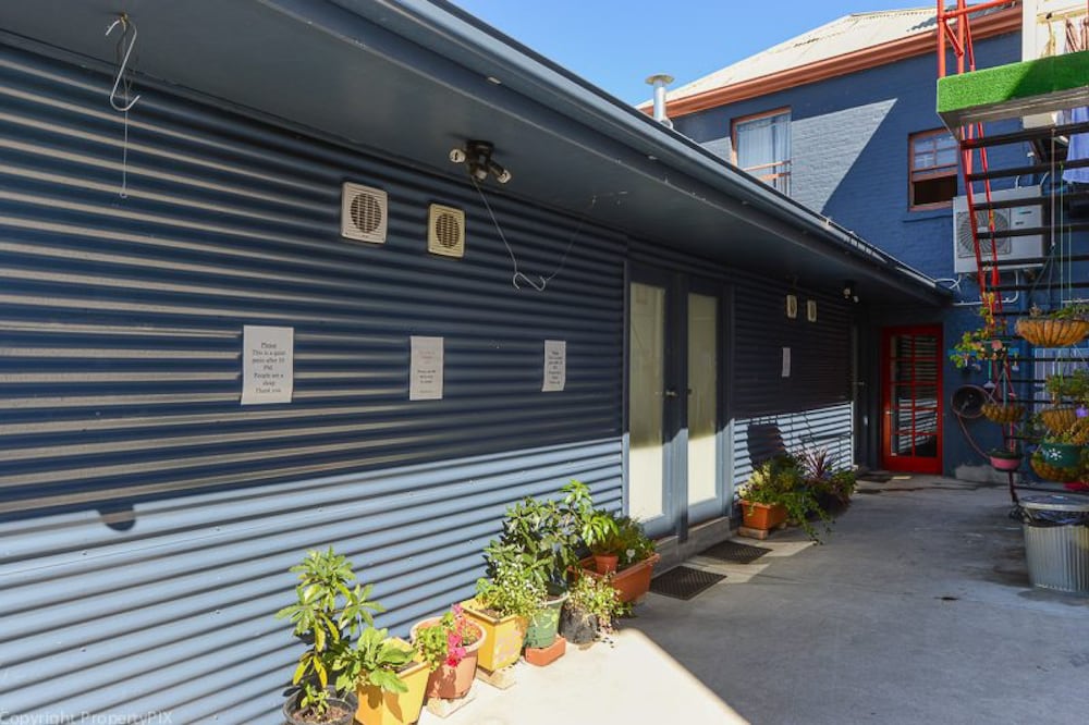 Hobart's Accommodation & Hostel