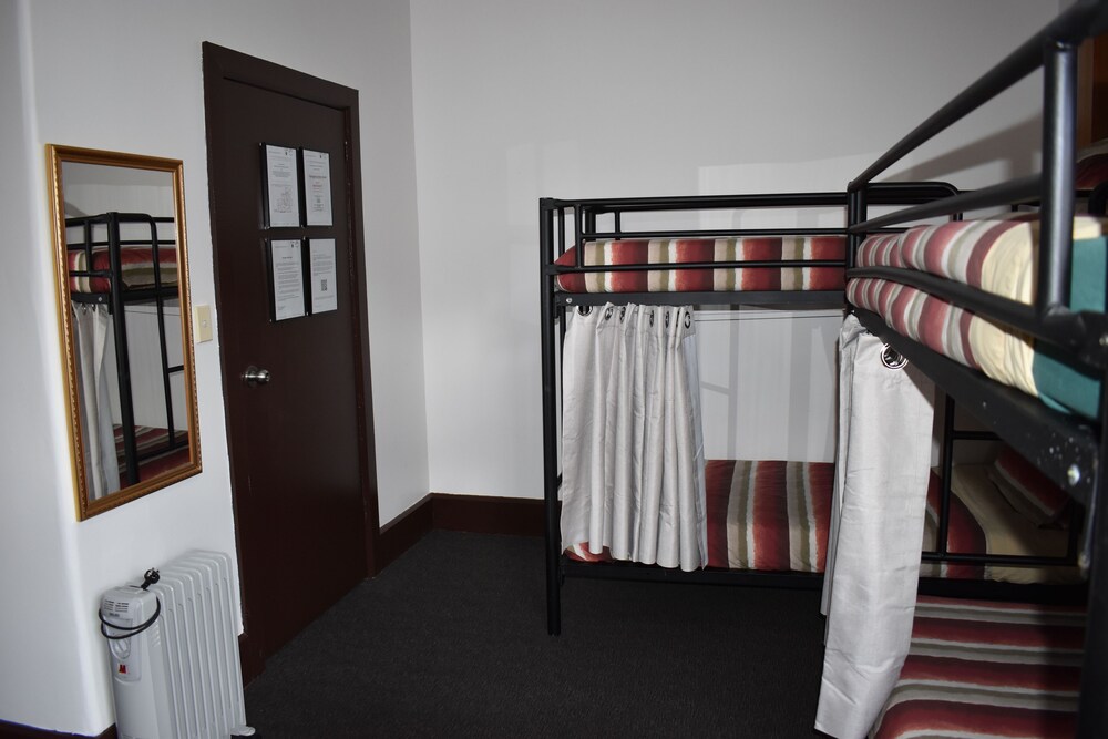 Hobart's Accommodation & Hostel
