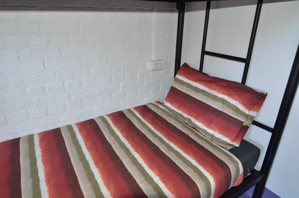 Hobart's Accommodation & Hostel