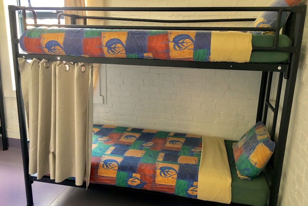 Hobart's Accommodation & Hostel