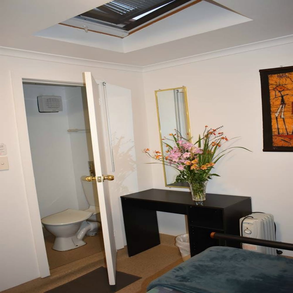 Hobart's Accommodation & Hostel