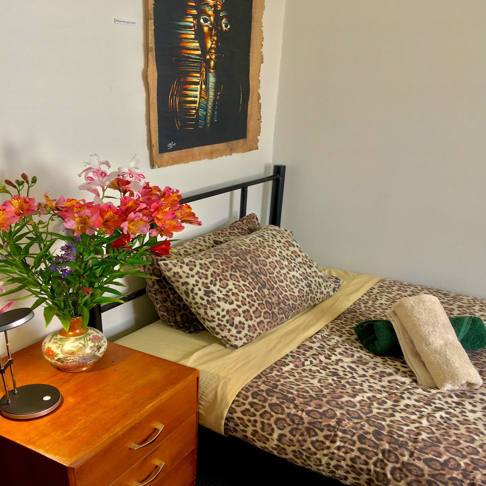 Hobart's Accommodation & Hostel