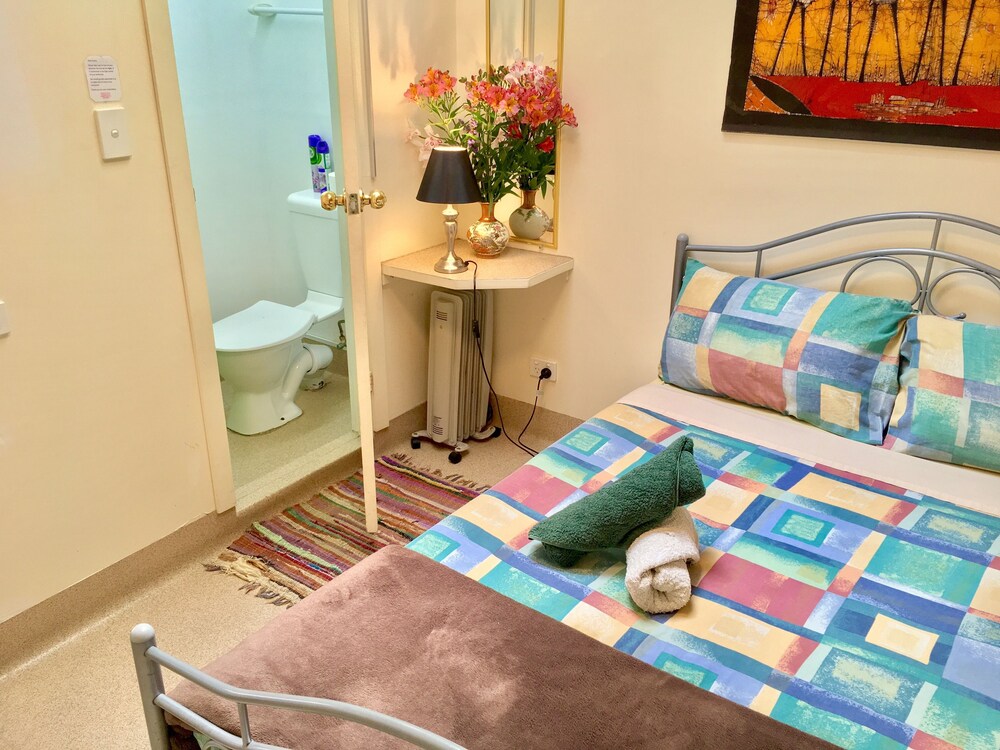 Hobart's Accommodation & Hostel