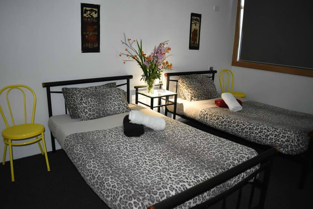 Hobart's Accommodation & Hostel