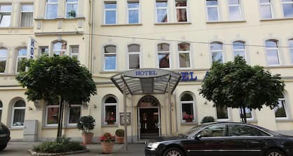 Adesso Hotel
