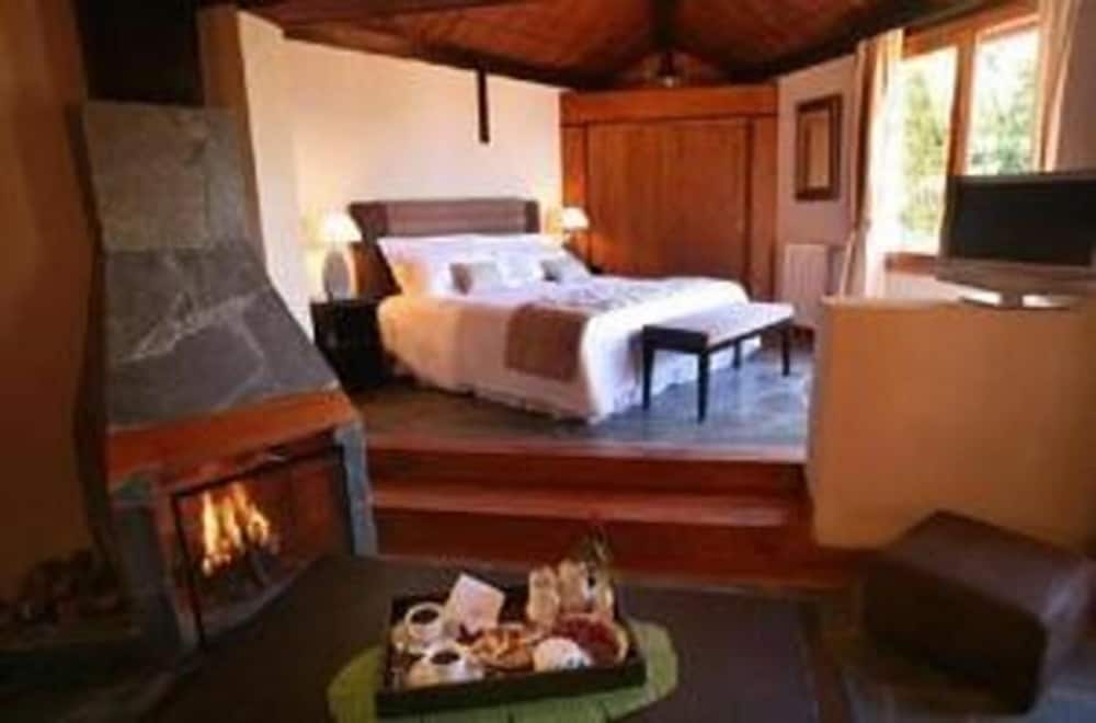 La Sirenuse Lake Resort In Bariloche Cheap Hotel Deals - 