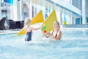 4 indoor pools