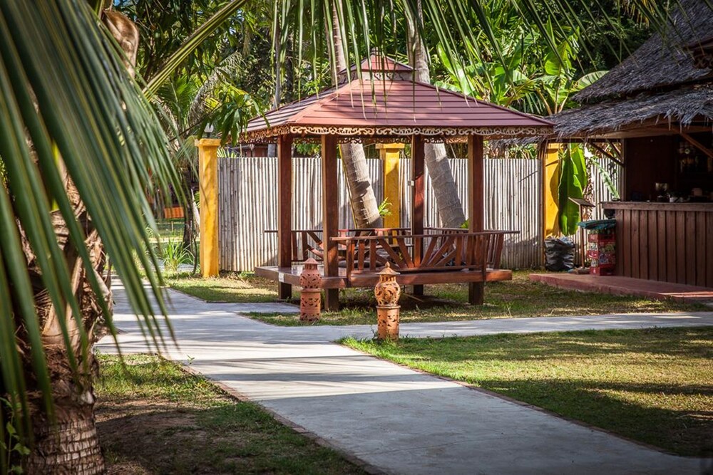 Lanta Pearl Beach Resort Lanta Pearl Beach Resort