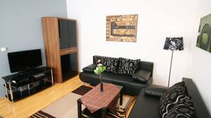 32-Zoll-LED-Fernseher mit Kabelempfang, DVD-Player