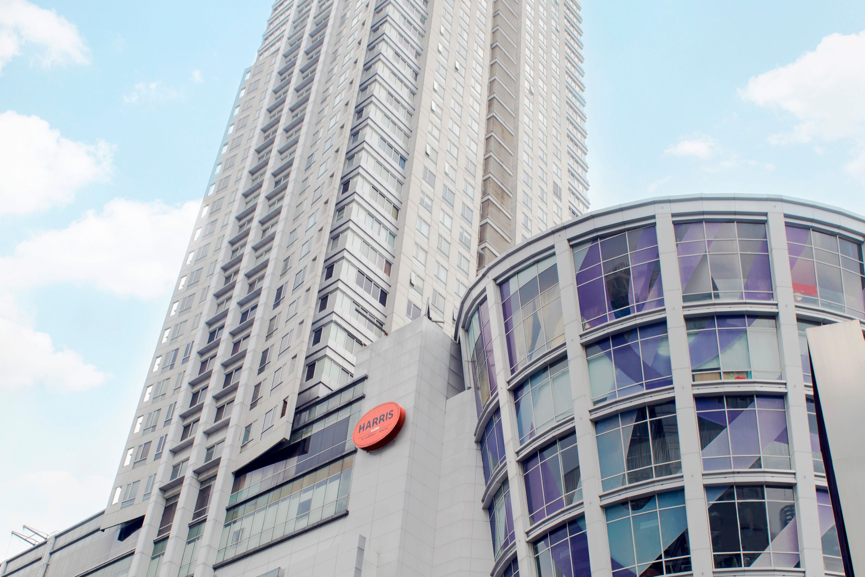 HARRIS Suites fX Sudirman: 2021 Room Prices, Deals u0026 Reviews 