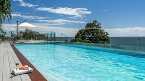Piscina externa