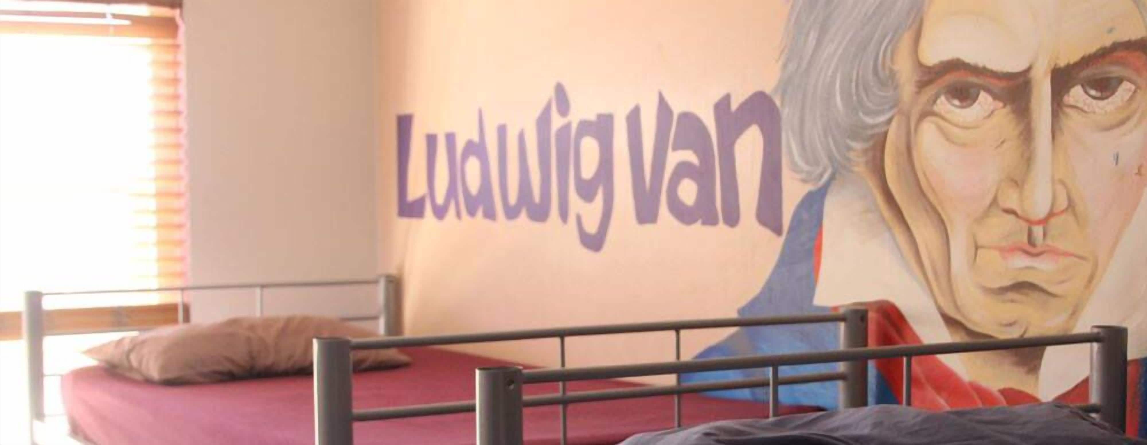 Manly Harbour Backpackers