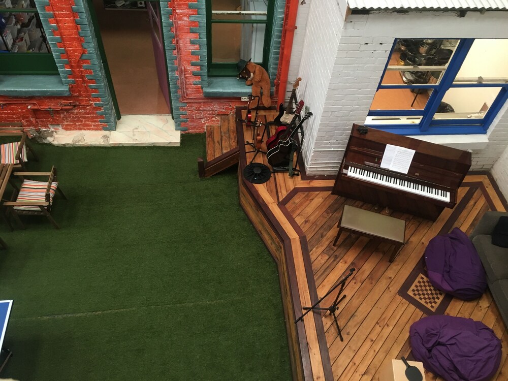 1849 Backpackers Hotel