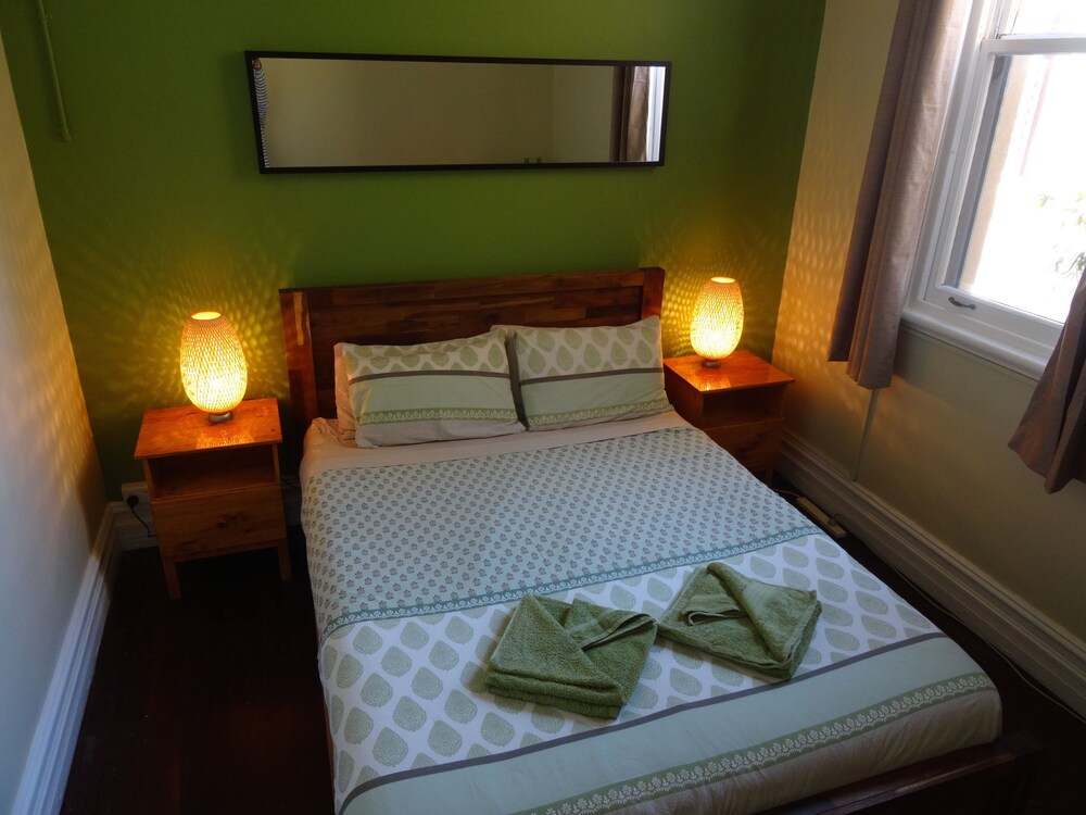 1849 Backpackers Hotel