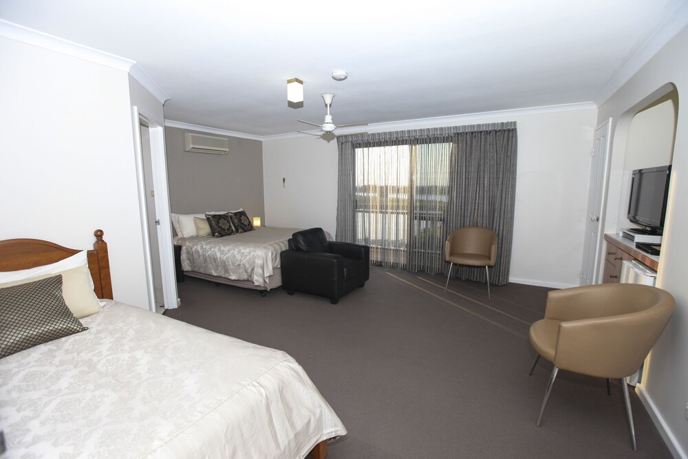 Martin Fields Beach Retreat