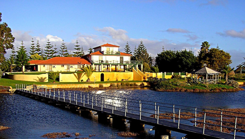 Martin Fields Beach Retreat