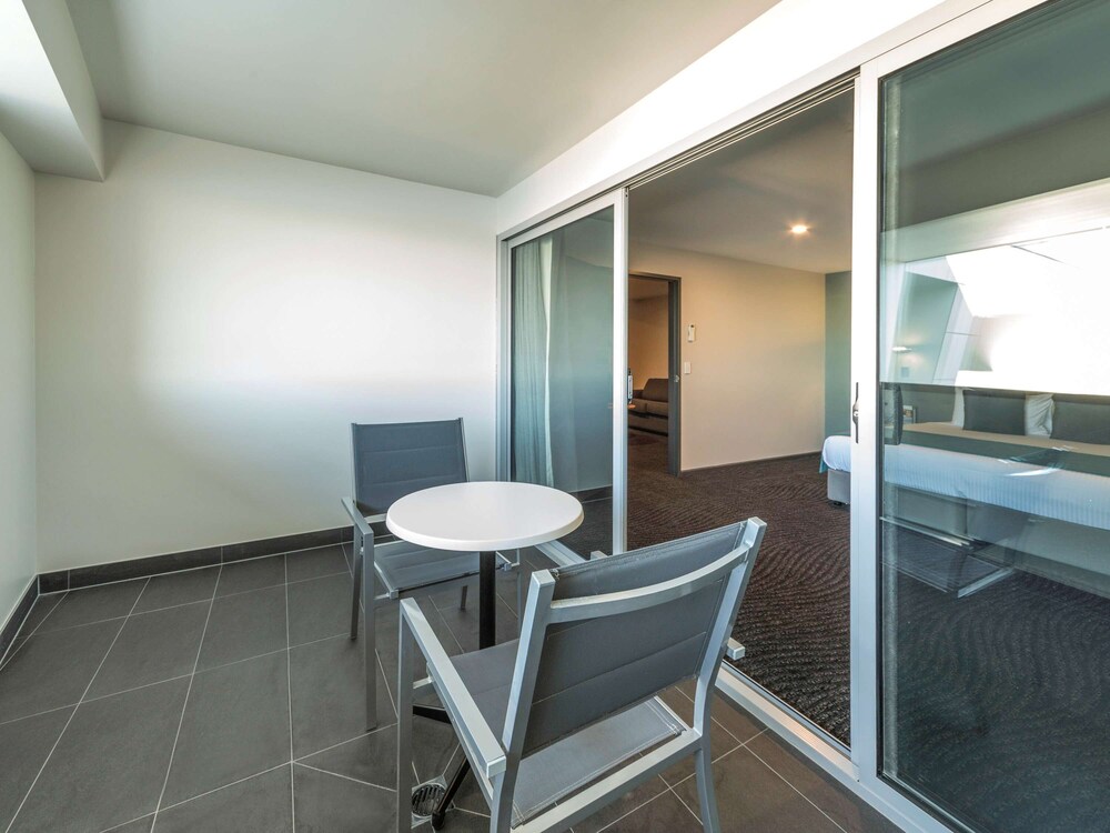 Mercure Melbourne Caroline Springs AU172 Deals & Reviews (Melbourne, AUS) Wotif Mercure Melbourne Caroline Springs AU172 Deals & Reviews (Melbourne, AUS) Wotif