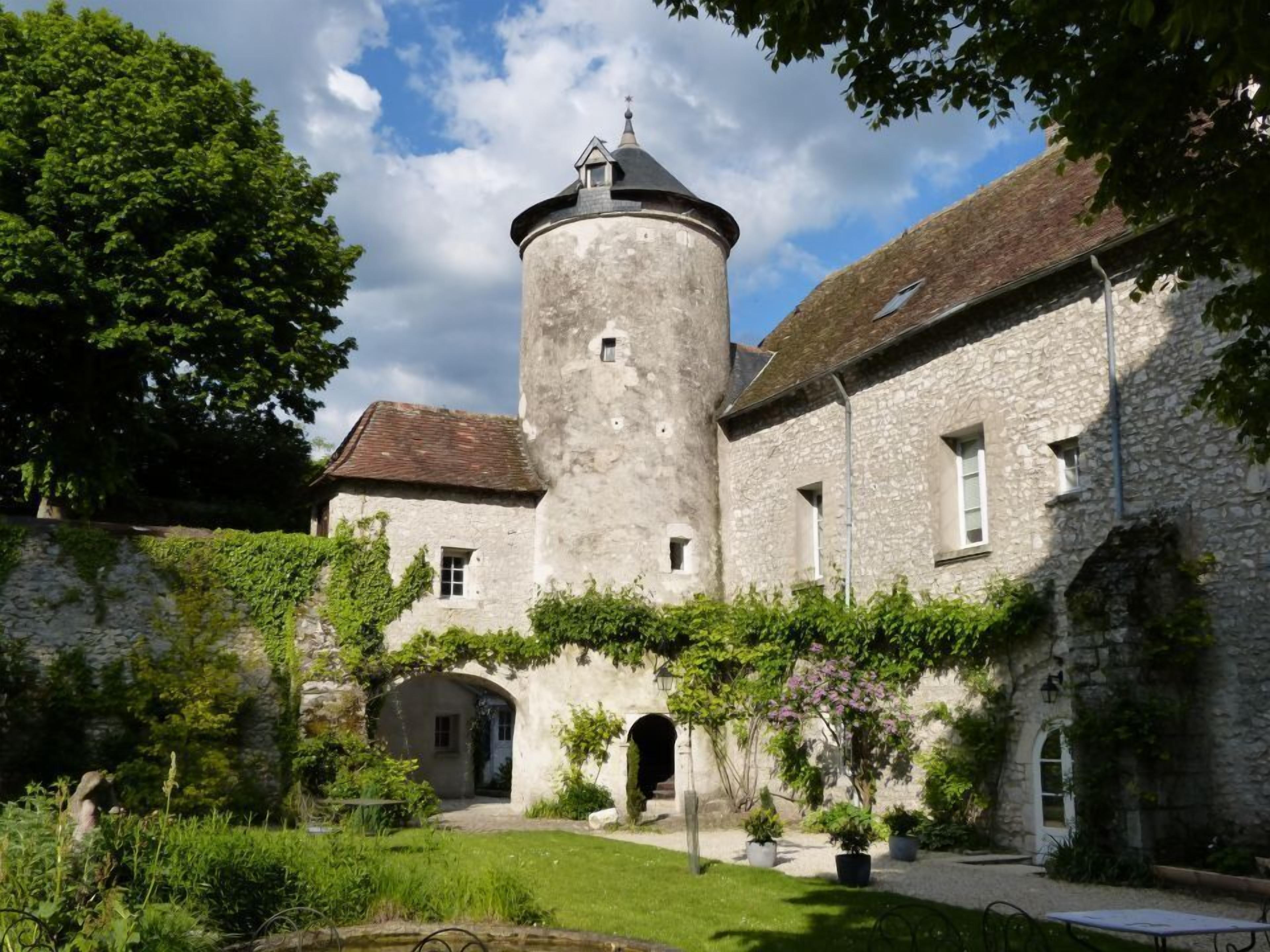 Le Relais Louis XI in Meung-sur-Loire, France