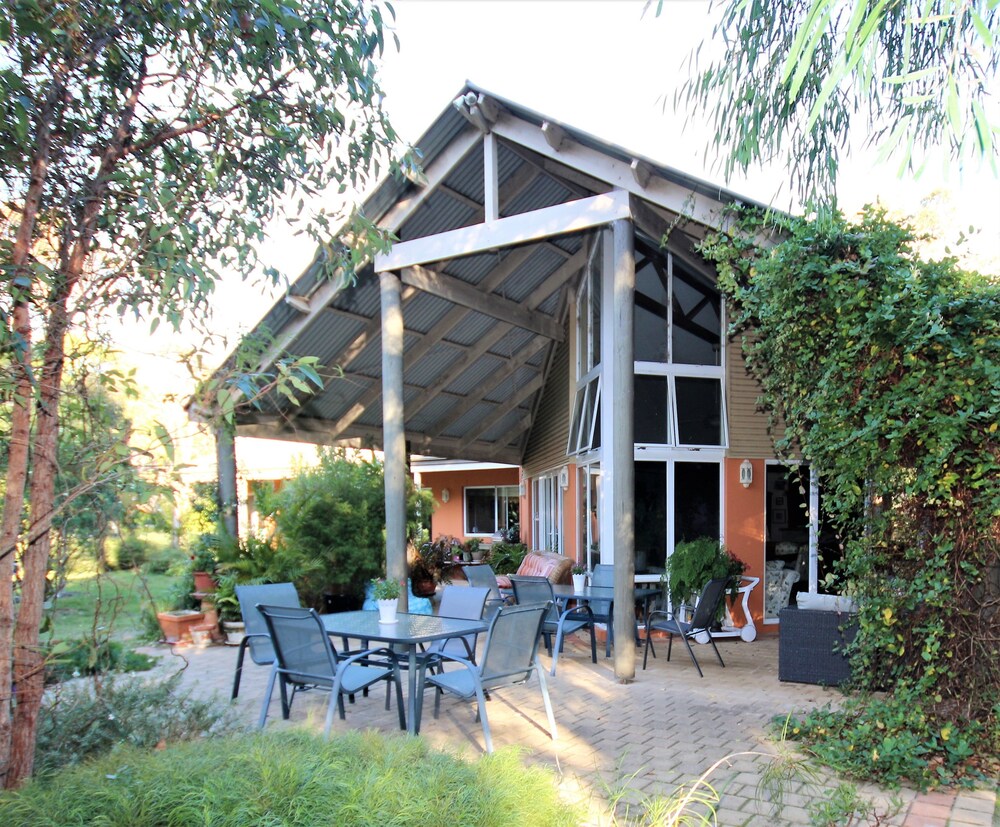 Exterior, Margaret River B&B