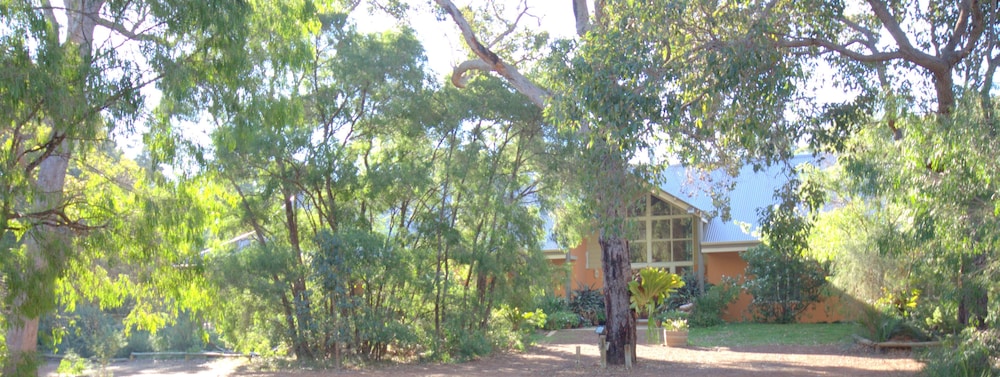 Exterior, Margaret River B&B