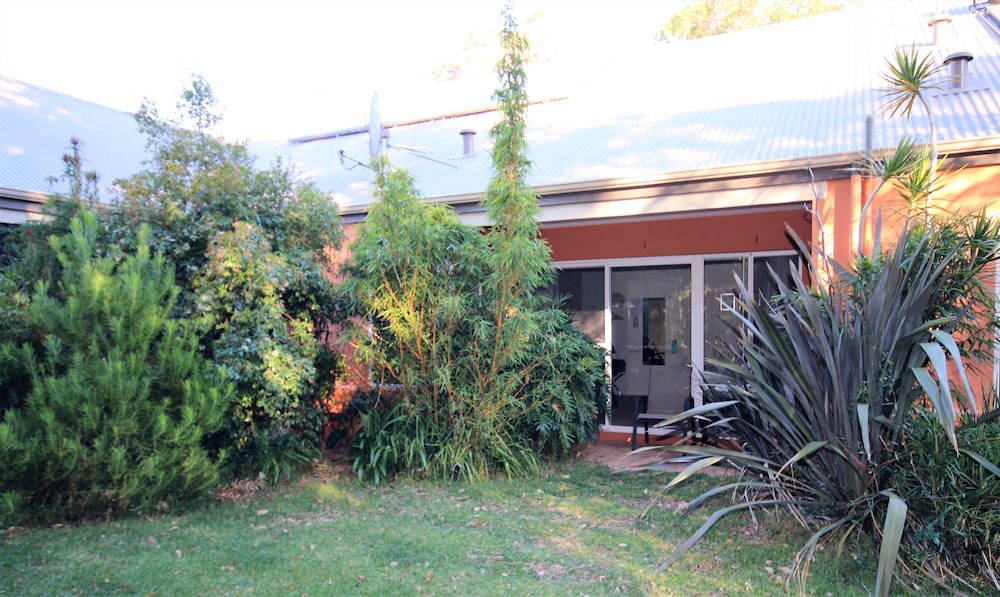 Garden view, Margaret River B&B