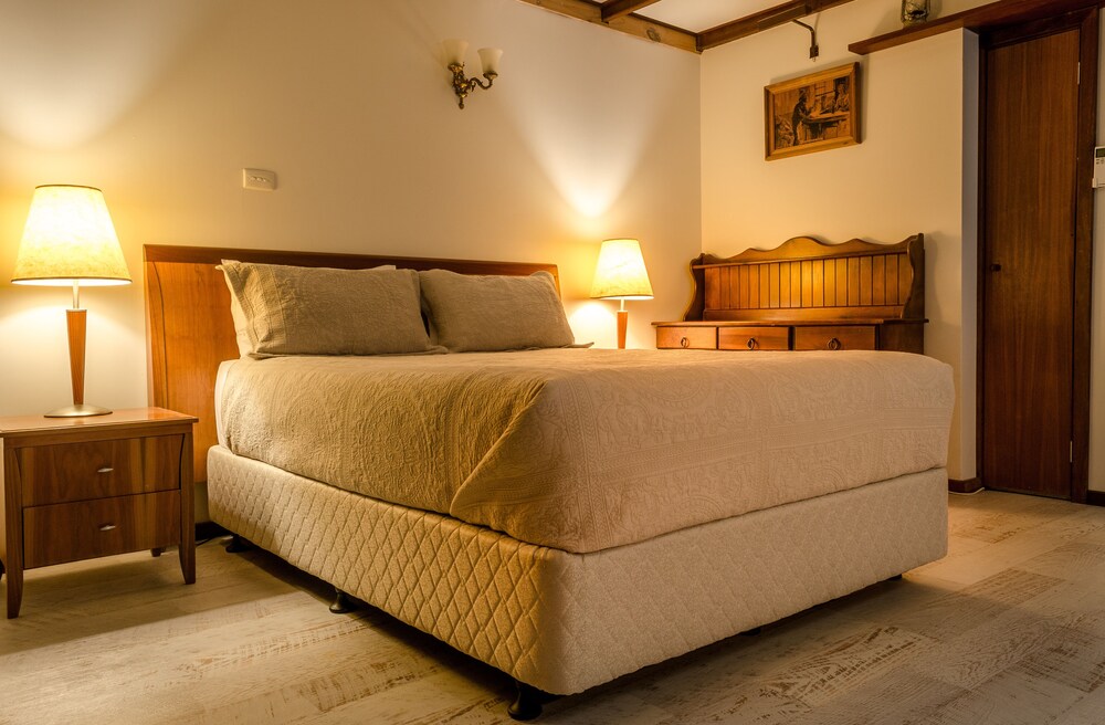 Sienna Lodge