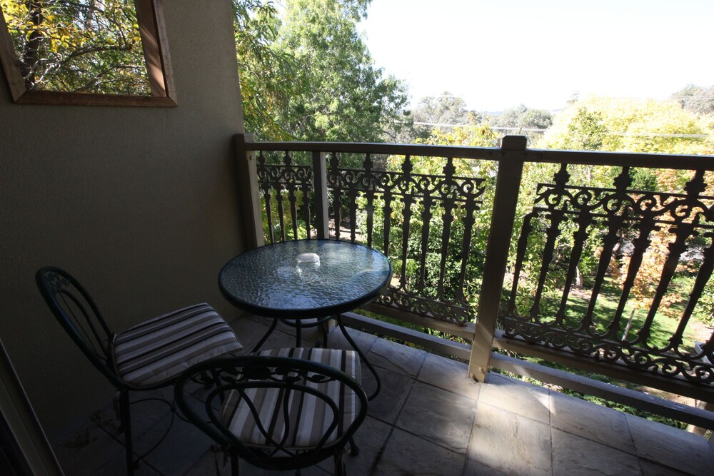 Amble at Hahndorf