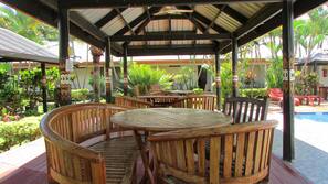 Outdoor pool, open 9 AM to 9:30 PM, pool loungers