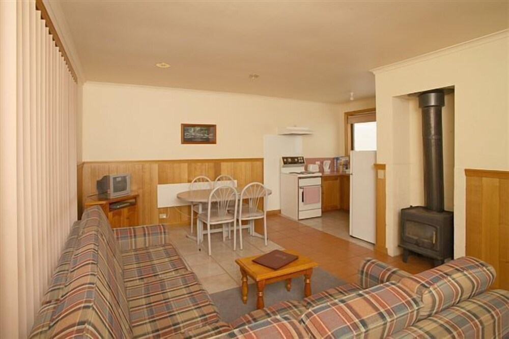 Apollo Bay Backpackers Lodge