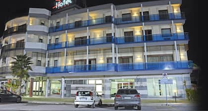 SHotel