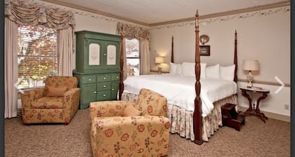 Highlands Inn