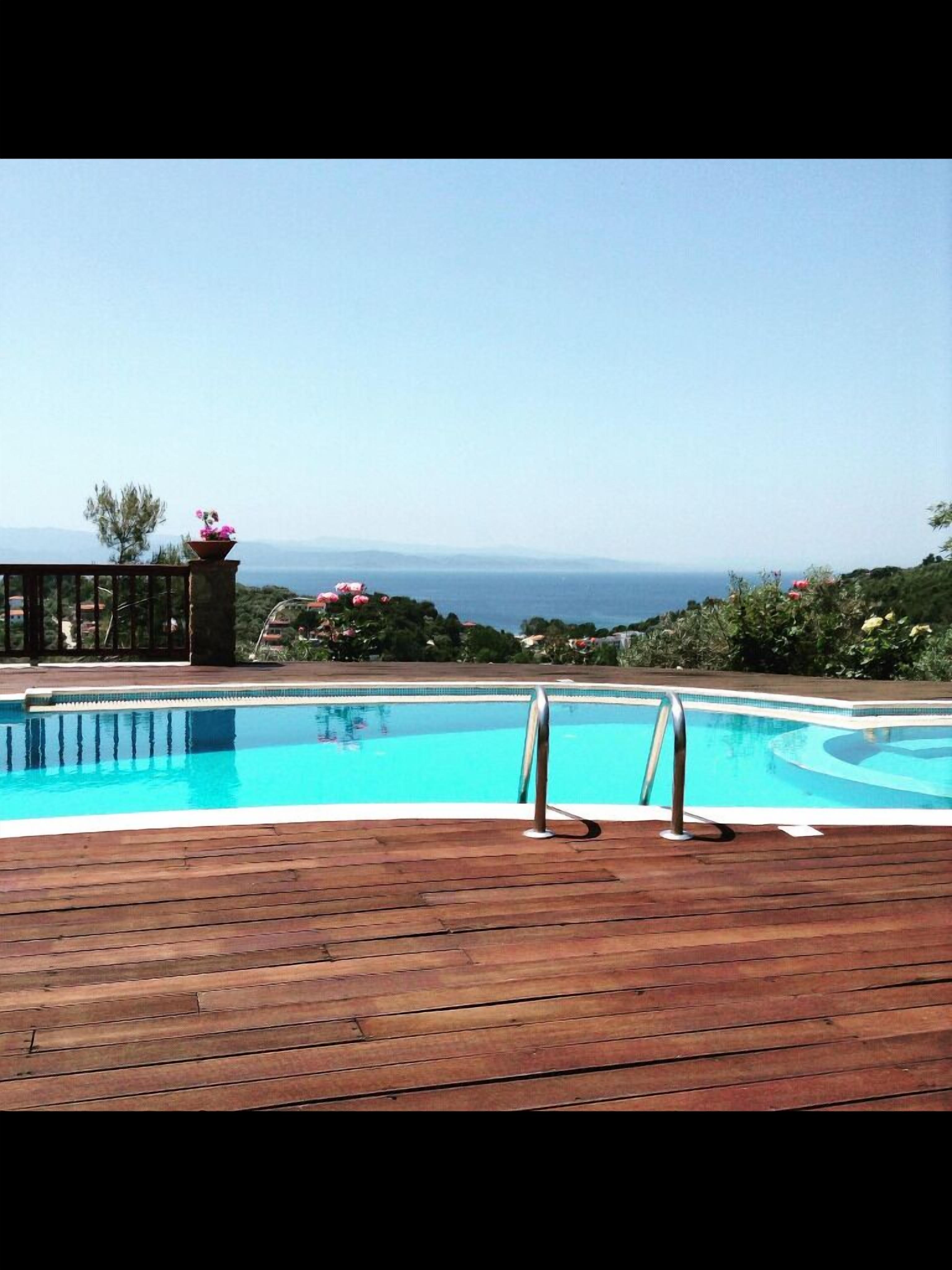 Jasmine Villas & Suites in Troulos, Greece