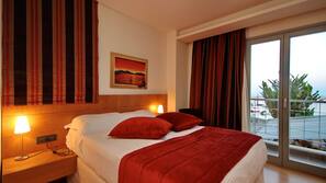 Premium bedding, minibar, in-room safe, soundproofing