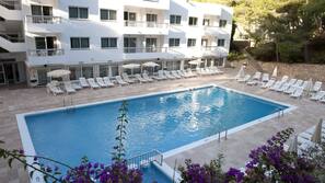 Piscina all'aperto