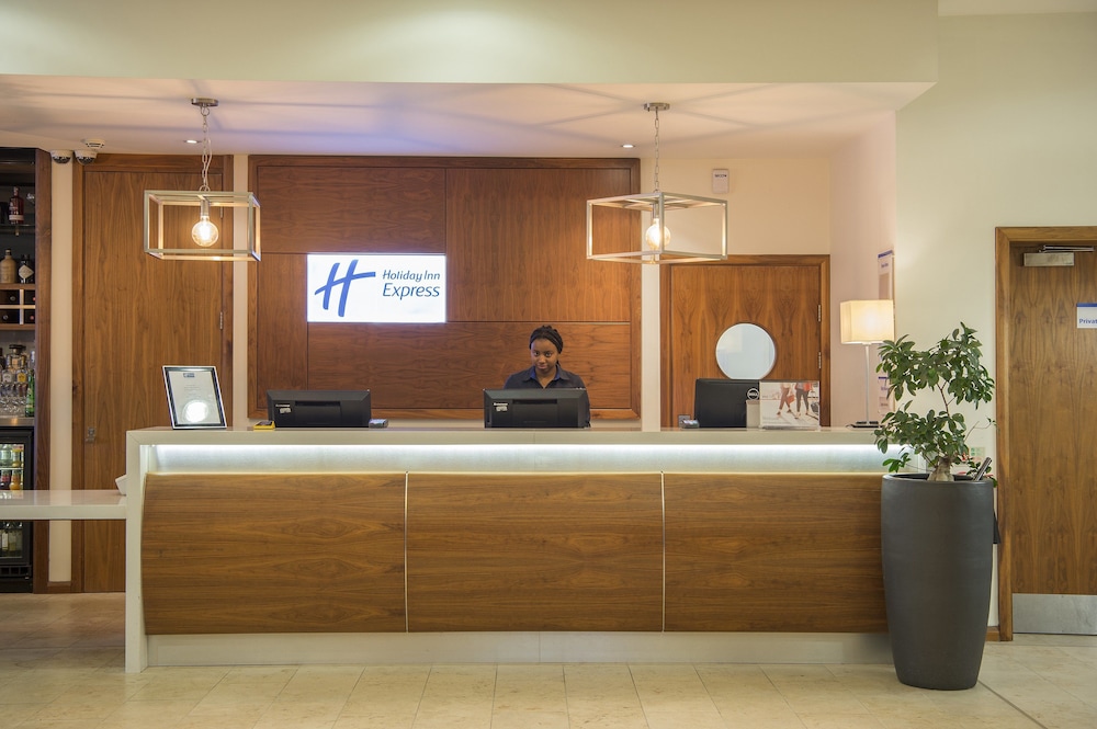 Holiday Inn Express Sheffield City Centre Sheffield Gbr Best