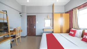 Minibar, desk, free WiFi, linens