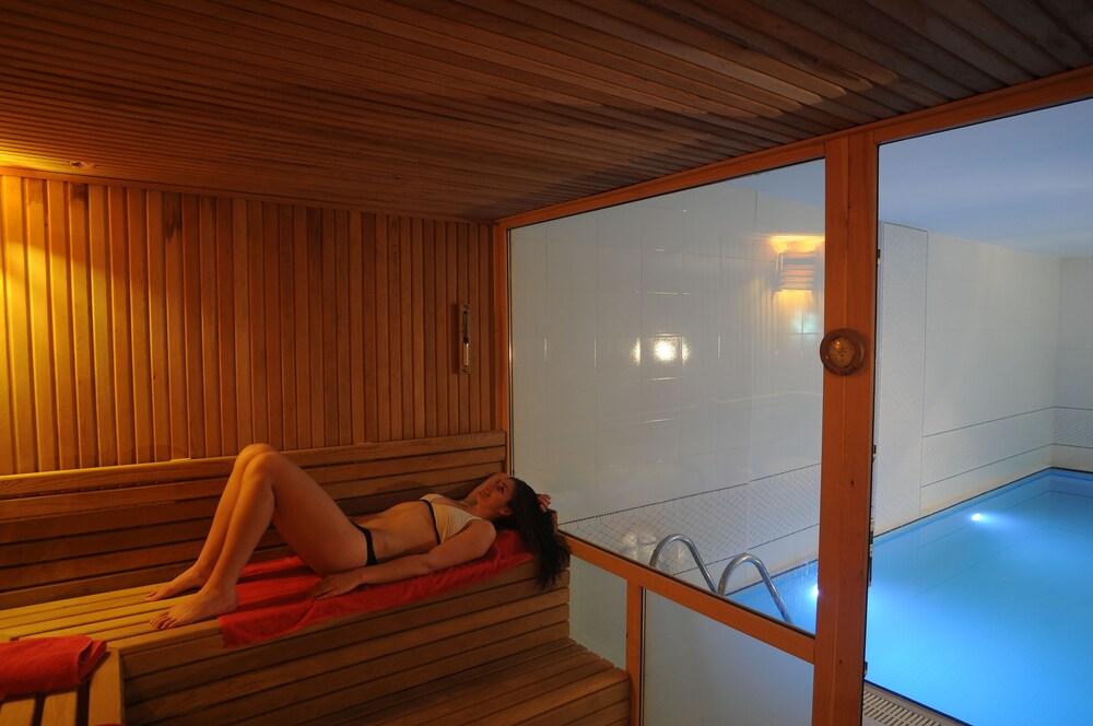 Grand Ata Park Hotel