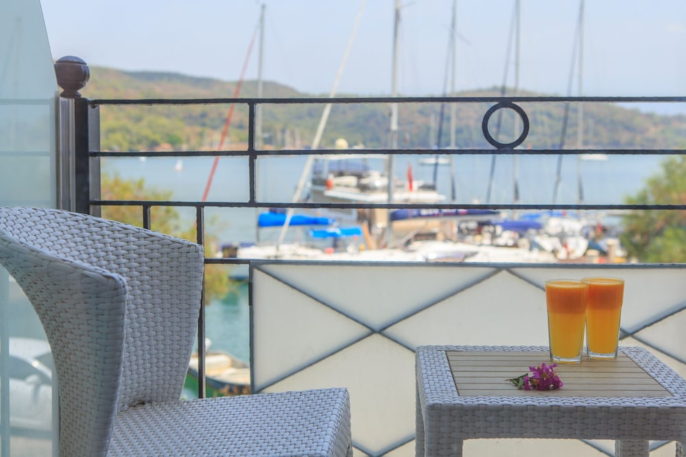 Grand Ata Park Hotel