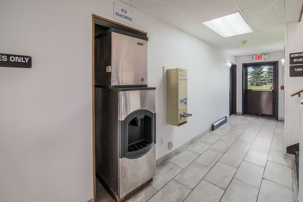 Motel 6 Fargo, ND - South