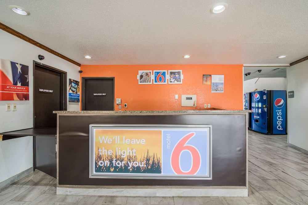 Motel 6 Fargo, ND - South