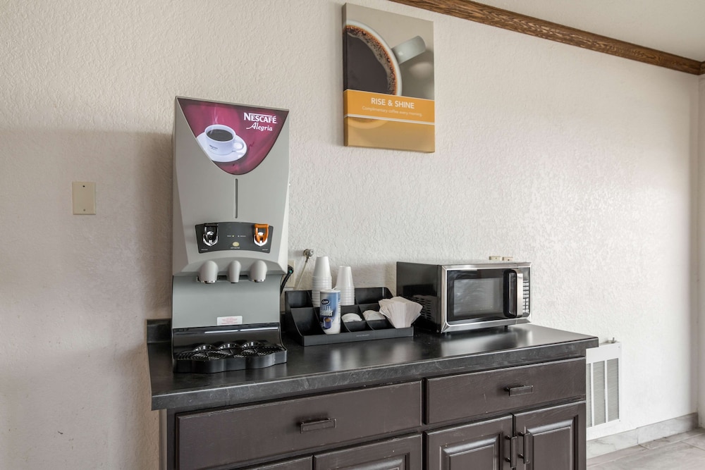 Motel 6 Fargo, ND - South