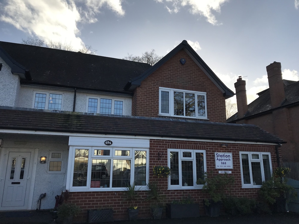 Photo - Station Approach Solihull Cabin Stays