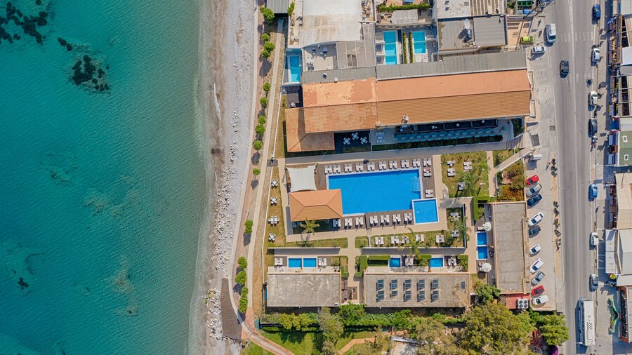 Villa Di Mare Seaside Suites